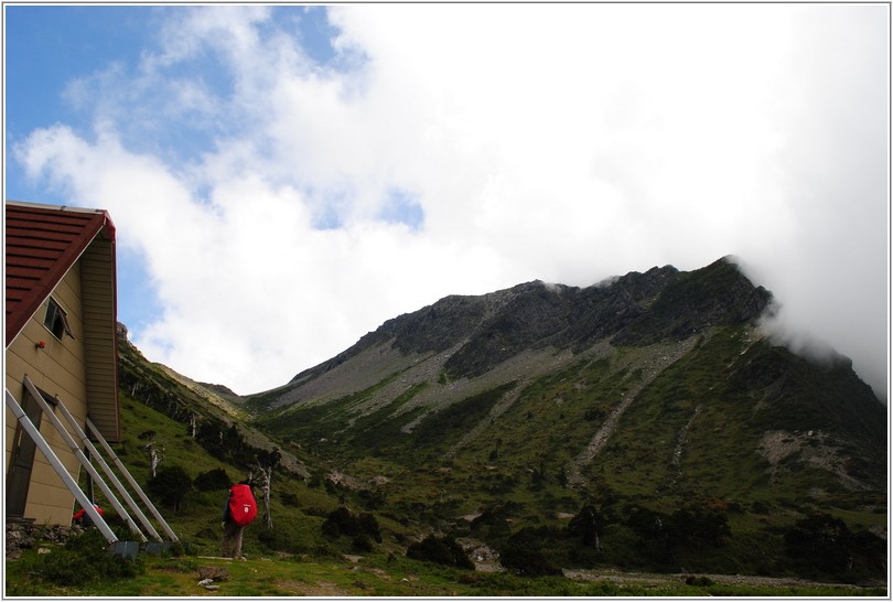 2012-07-11 15-32-36南湖山莊看南湖大山.JPG